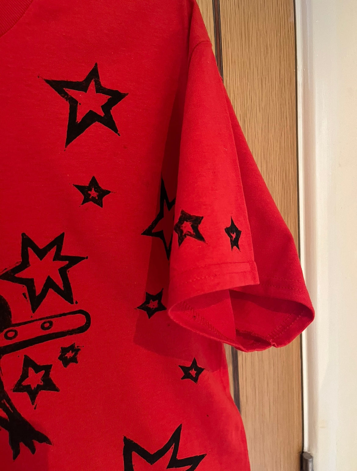 Crow Red Unisex T-Shirt — Variant 1 (More Stars)